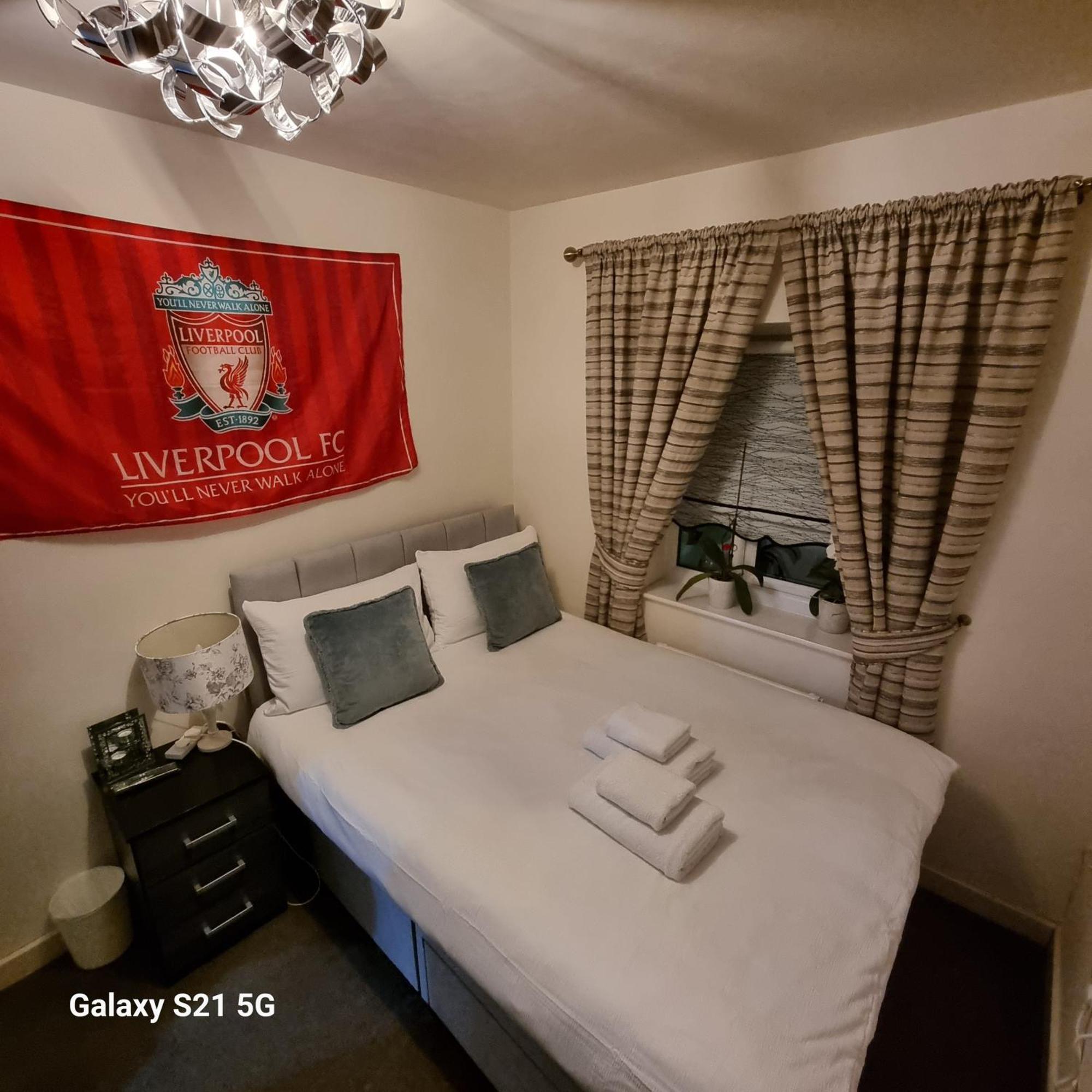 Liverpool Anfield Quarto foto